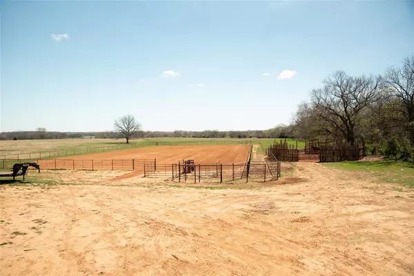 Pauls Valley, OK 73075,15875 N 3210 County Road