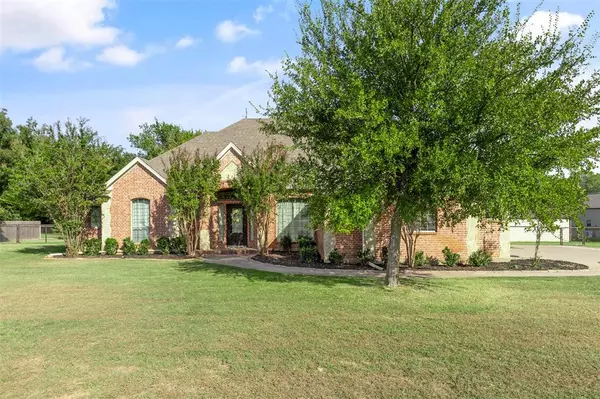 147 Brook Hollow Lane, Weatherford, TX 76088