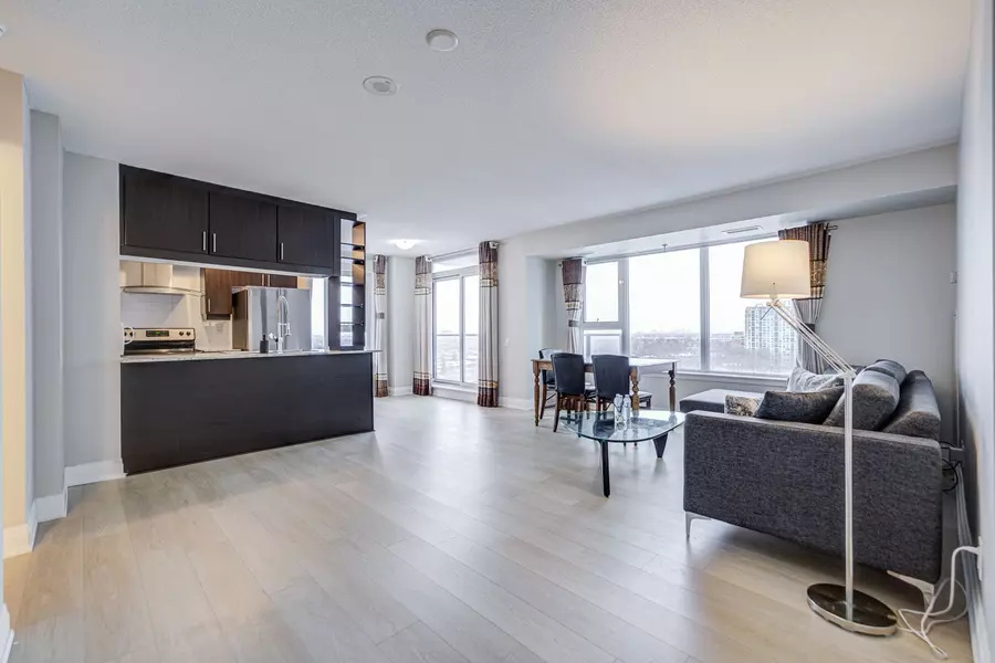 25 Town Centre Crt ST S #1808, Toronto E09, ON M1P 0B4