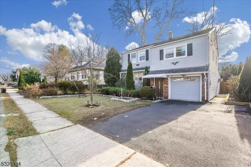 36 Lincoln Pl, Waldwick Boro, NJ 07463