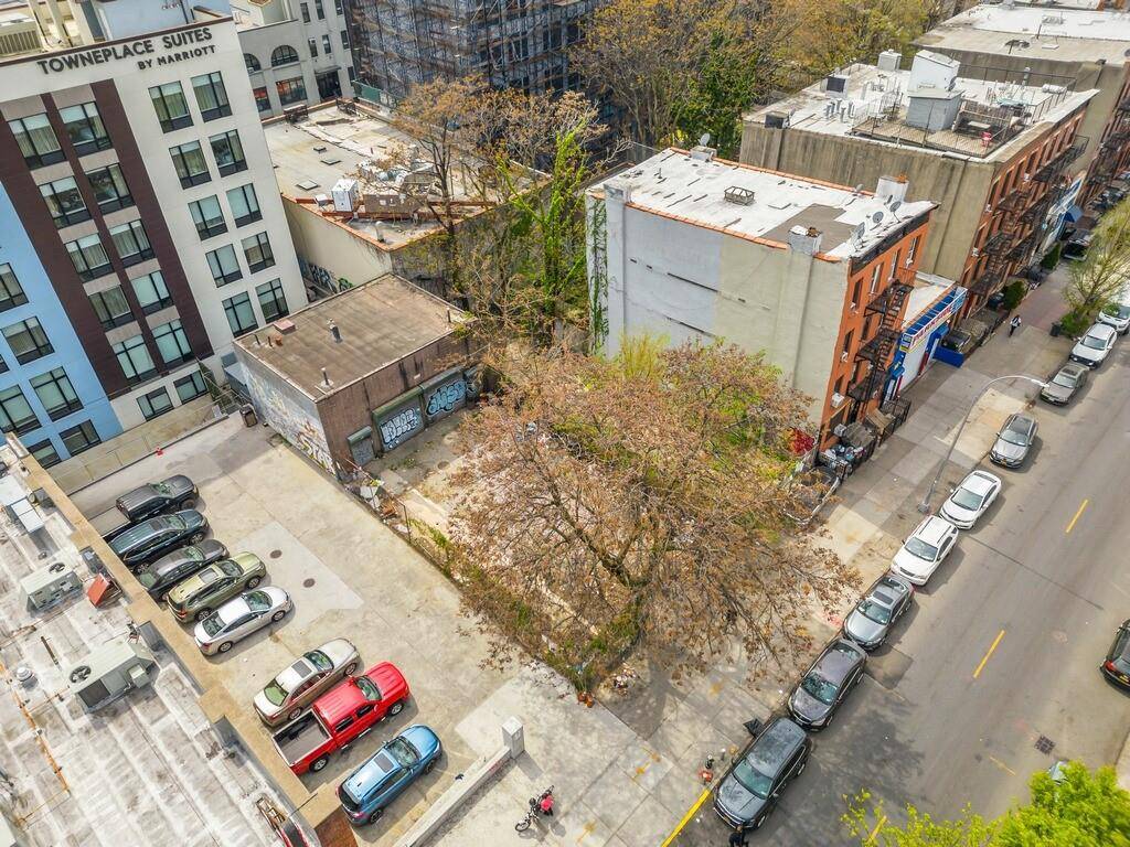 Brooklyn, NY 11215,590 Union ST