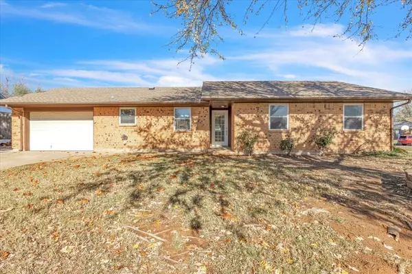 Harrah, OK 73045,289 Hickory Stick Lane