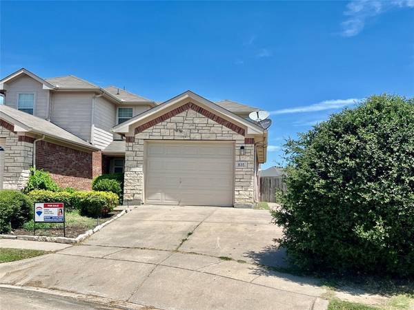 Burleson, TX 76028,835 Hickory Street