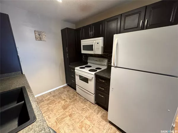 Saskatoon, SK S7N 1N3,141 105th STREET W #105G