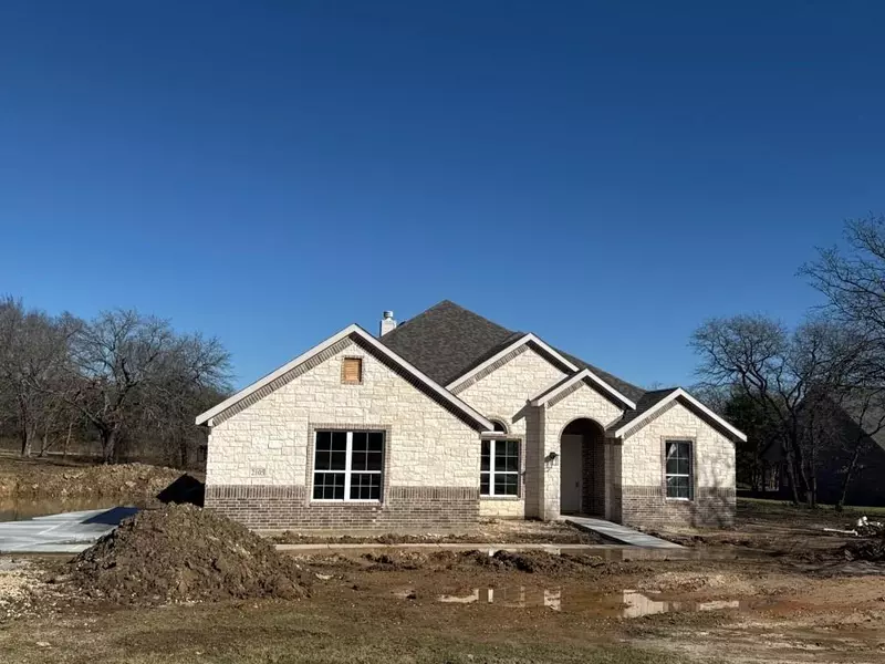 2105 Crystal Palace Boulevard, Alvarado, TX 76009