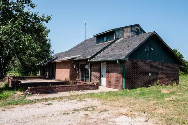 Pauls Valley, OK 73075,15268 N County Road 3280