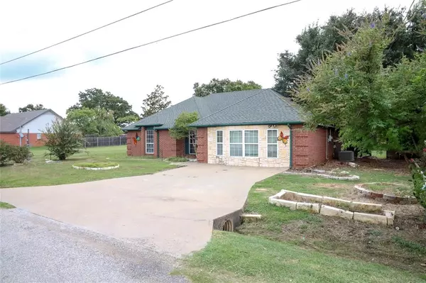 Granbury, TX 76049,3917 Country Meadows Circle