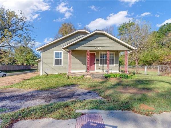 509 19th Street NW, Paris, TX 75460