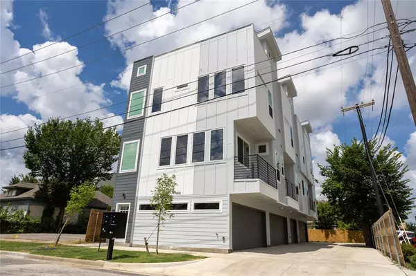 Fort Worth, TX 76104,1004 Travis Avenue #4 UNITS