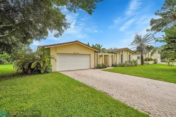 10042 NW 16th St, Coral Springs, FL 33071