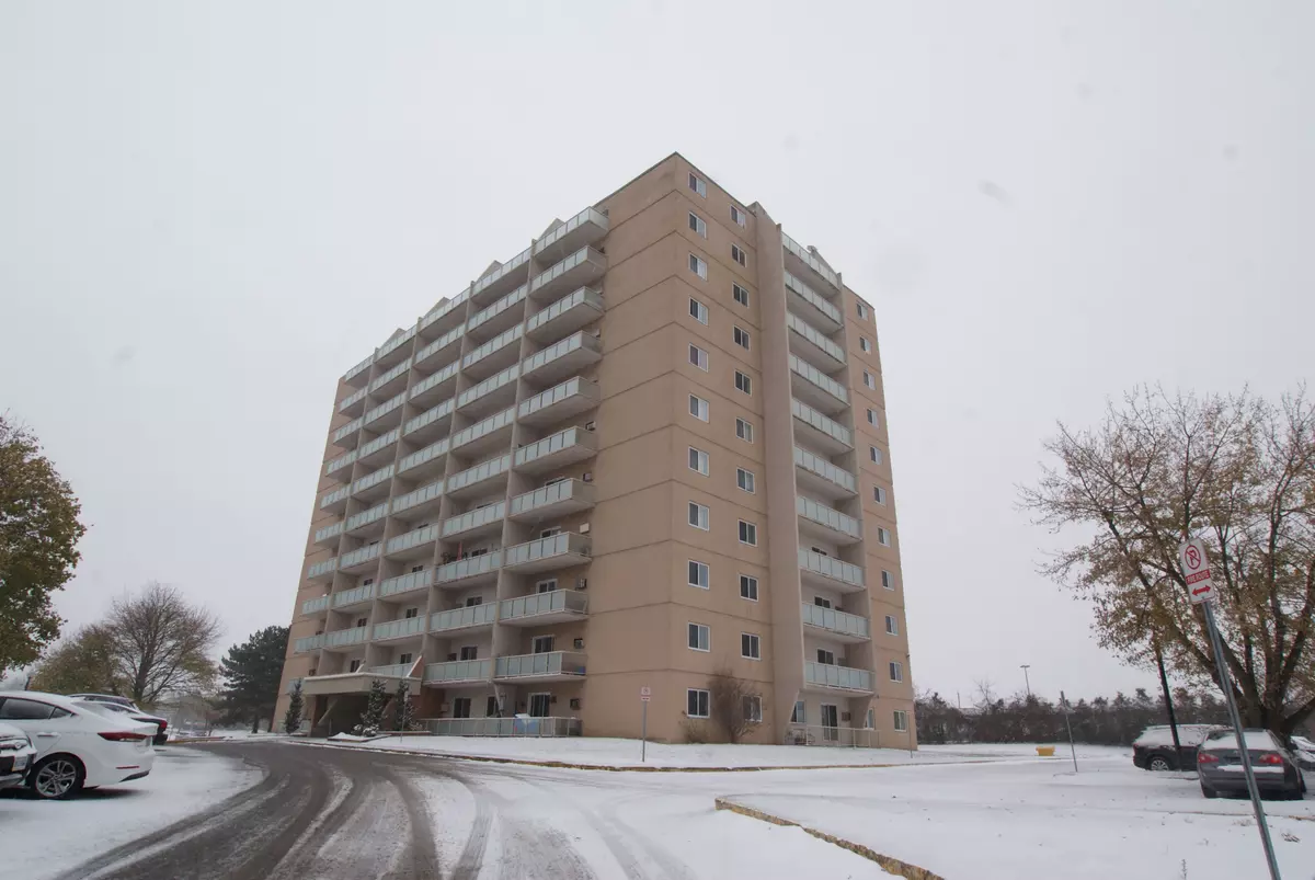 Middlesex, ON N5Y 3E9,583 Mornington AVE #606