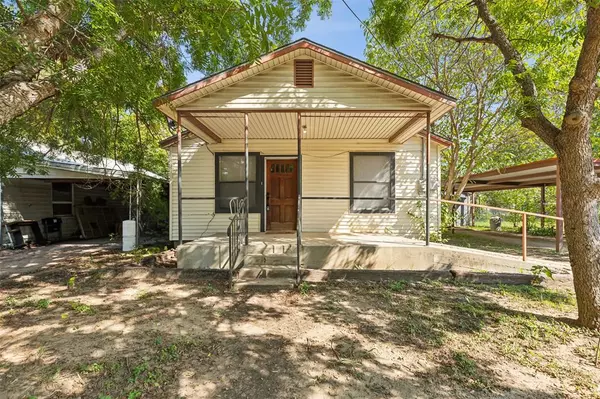 307 N Dixie Street, Eastland, TX 76448