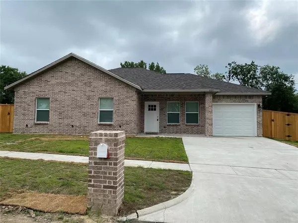 807 Edgar Street, Greenville, TX 75401