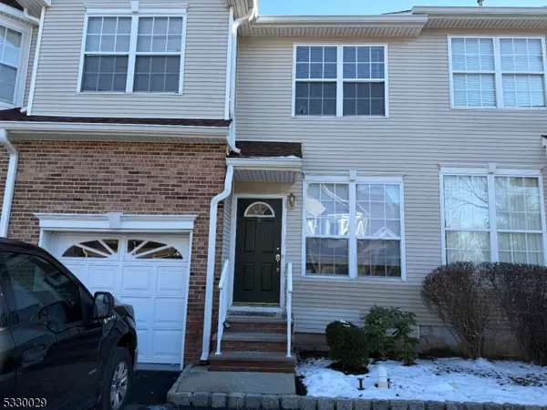 4 Saddle Ct, Franklin Twp., NJ 08873