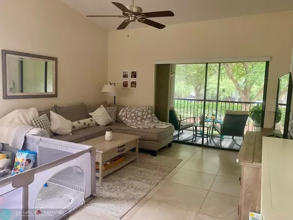 Coral Springs, FL 33071,9609 Riverside Dr  #6B