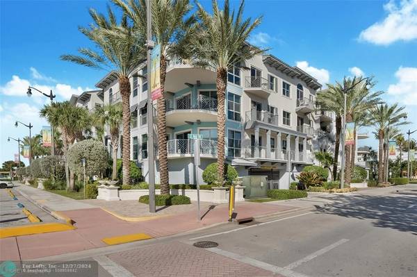 Lauderdale By The Sea, FL 33308,4511 El Mar Dr  #211