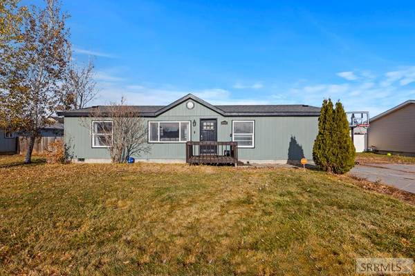 3807 E Greenwillow Lane, Idaho Falls, ID 83202