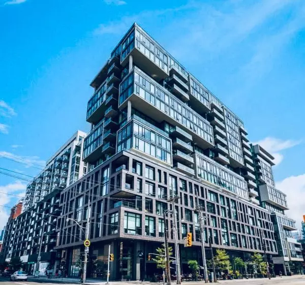 111 Bathurst ST #815, Toronto C01, ON M5V 0M9