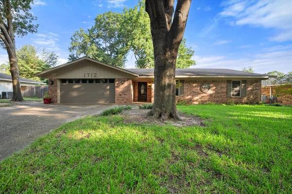 1712 Kingston Drive, Corsicana, TX 75110