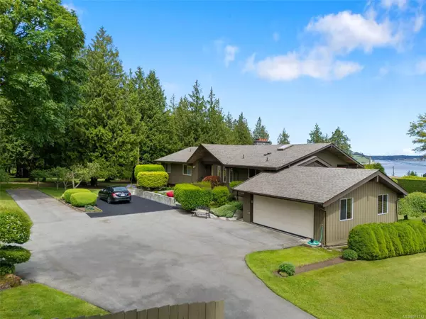 Central Saanich, BC V8M 1W5,2938 Lamont Rd