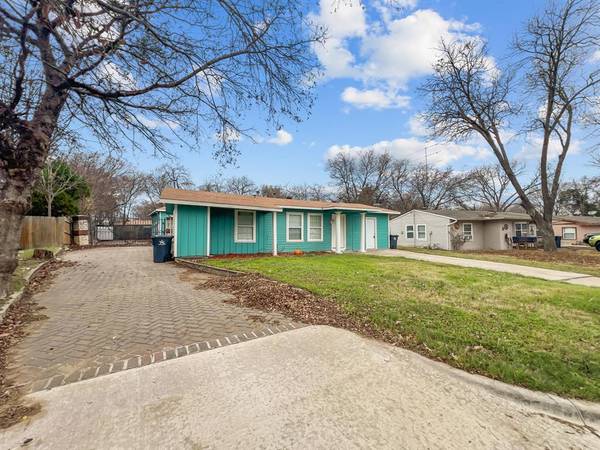 Arlington, TX 76010,900 Aleta Street