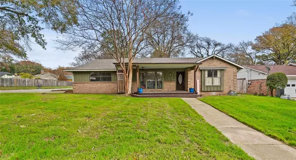 3902 Darrell Lane, Tyler, TX 75701