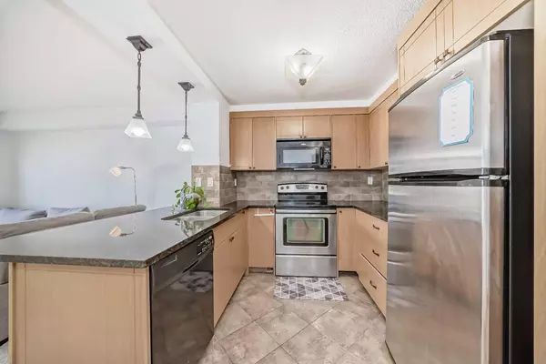 Calgary, AB T2V0N6,920 68 AVE SW #311