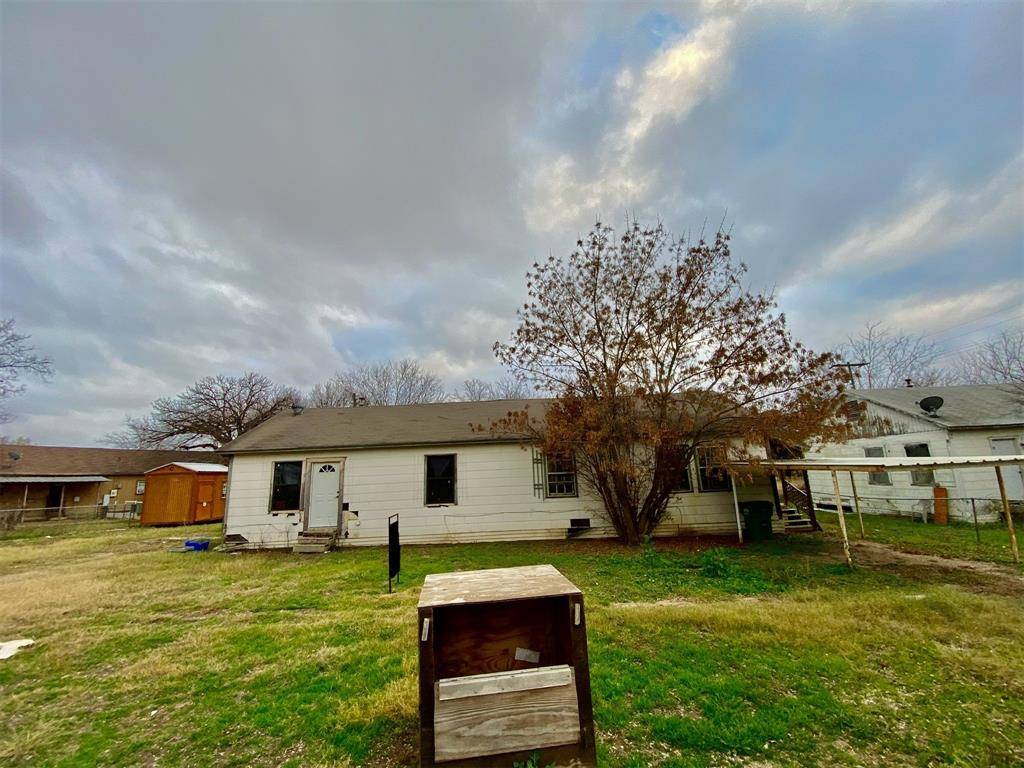 Mineral Wells, TX 76067,1105 SW 13th Street