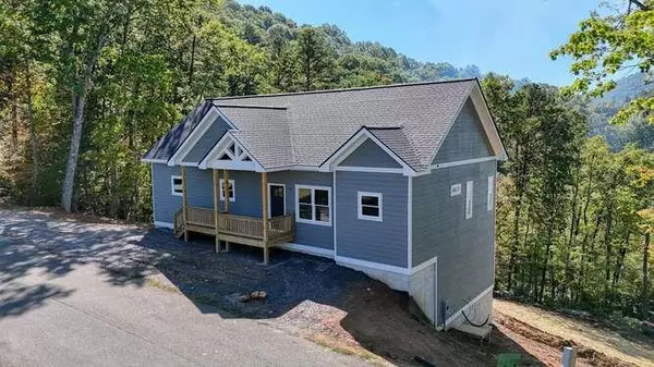 7 Lexington Drive, Brasstown, NC 28902