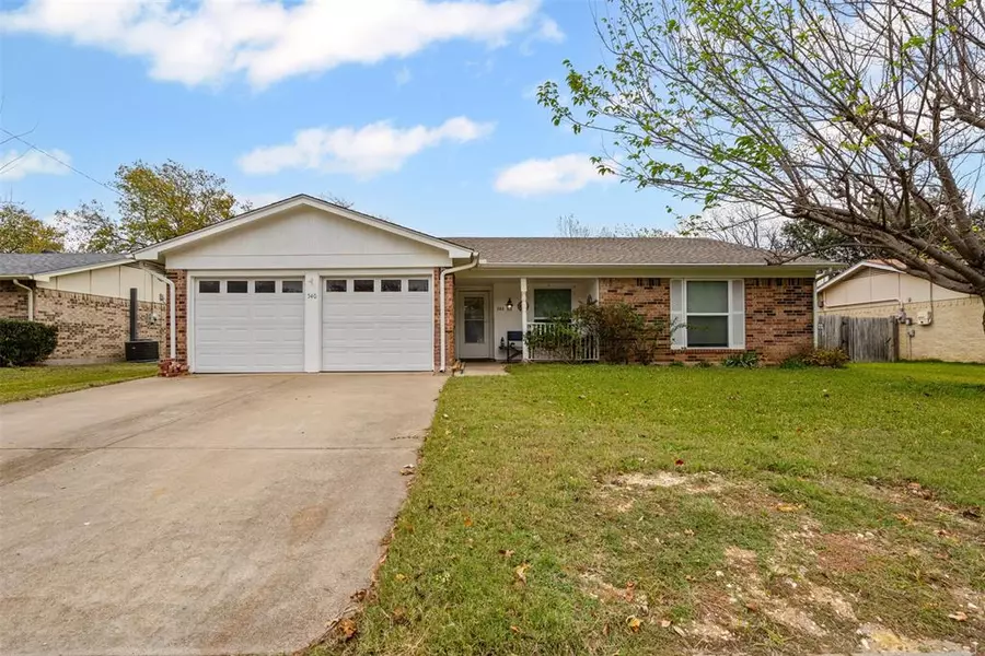 540 Ann Lois Lane, Burleson, TX 76028