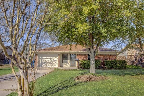 821 High School Drive, Seagoville, TX 75159