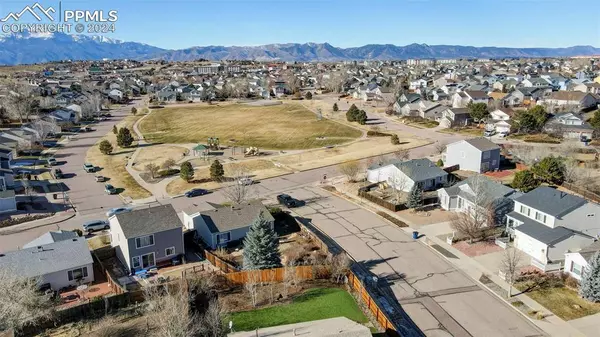 Colorado Springs, CO 80923,5689 Tomiche DR