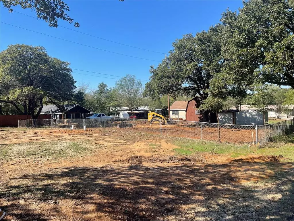 Alvarado, TX 76009,104 Red Oak Street