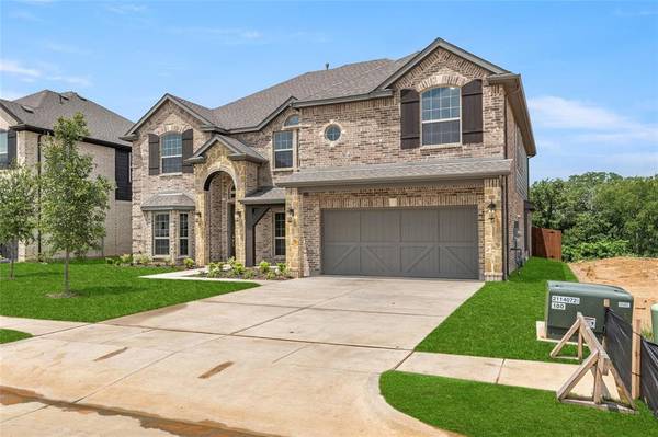 Burleson, TX 76028,1332 Cash Street