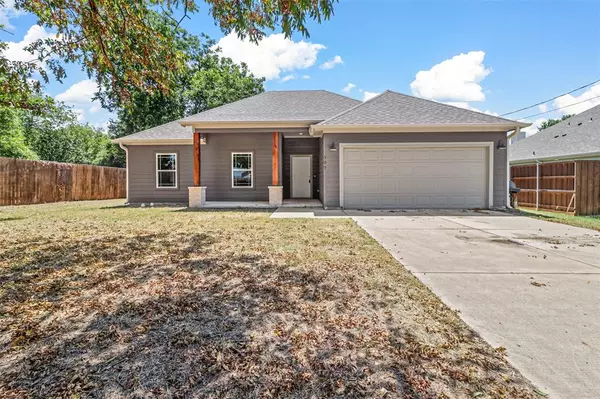 507 Maple Street, Farmersville, TX 75442