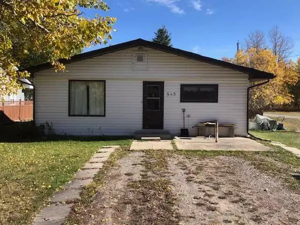 513 Centre ST North, Sundre, AB T0M 0A6