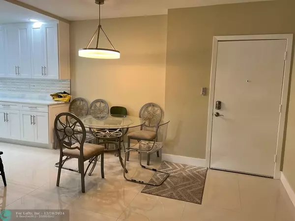 Wilton Manors, FL 33311,639 W Oakland Park Blvd  #114-D