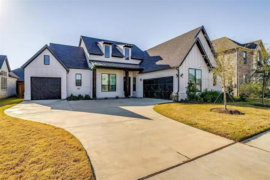 1048 Bandon Dunes Drive, Fort Worth, TX 76028