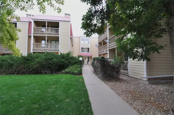 14802 E Kentucky DR #816, Aurora, CO 80012