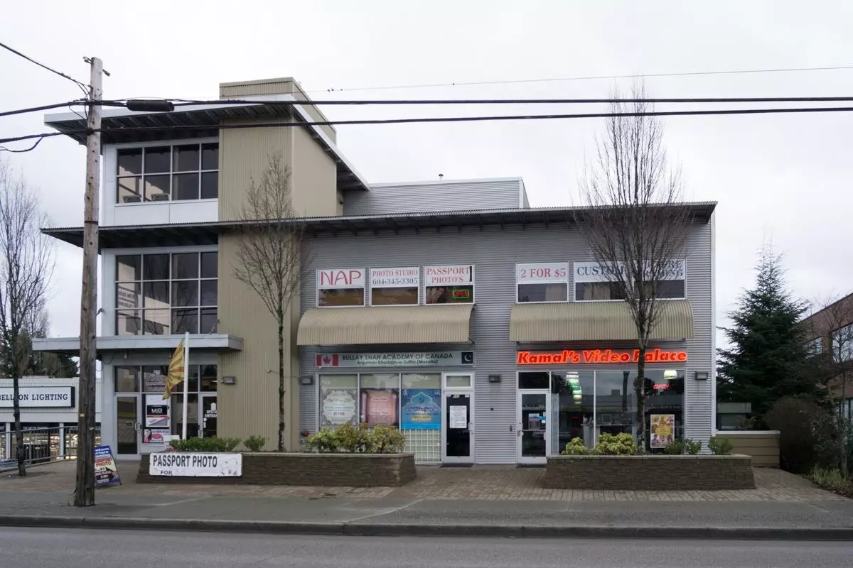 Surrey, BC V3W 3N4,203 8268 120 STREET