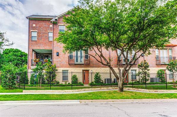 4323 Dickason Avenue #16, Dallas, TX 75219