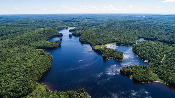 Algonquin Highlands, ON P0A 1H0,1058 Algonquin Outfitters RD