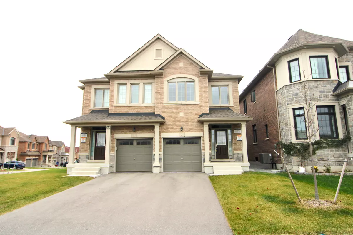 East Gwillimbury, ON L9N 0T2,3 Terrain CT