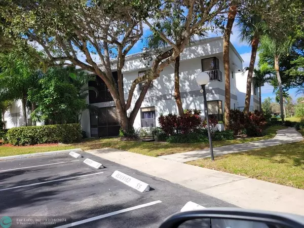 Pompano Beach, FL 33066,4425 Carambola Cir  #2620