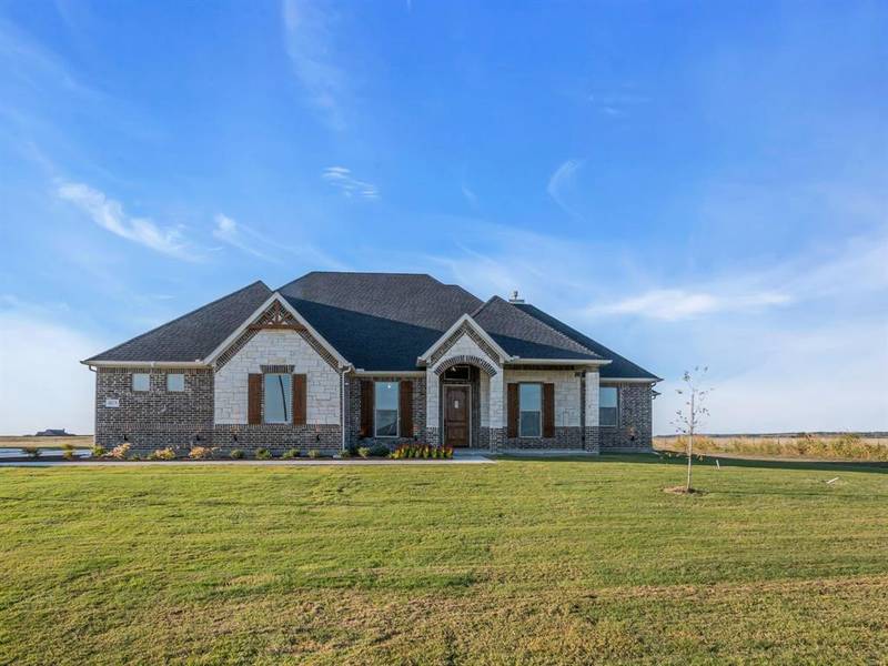 621 N Armstrong Road, Venus, TX 76084