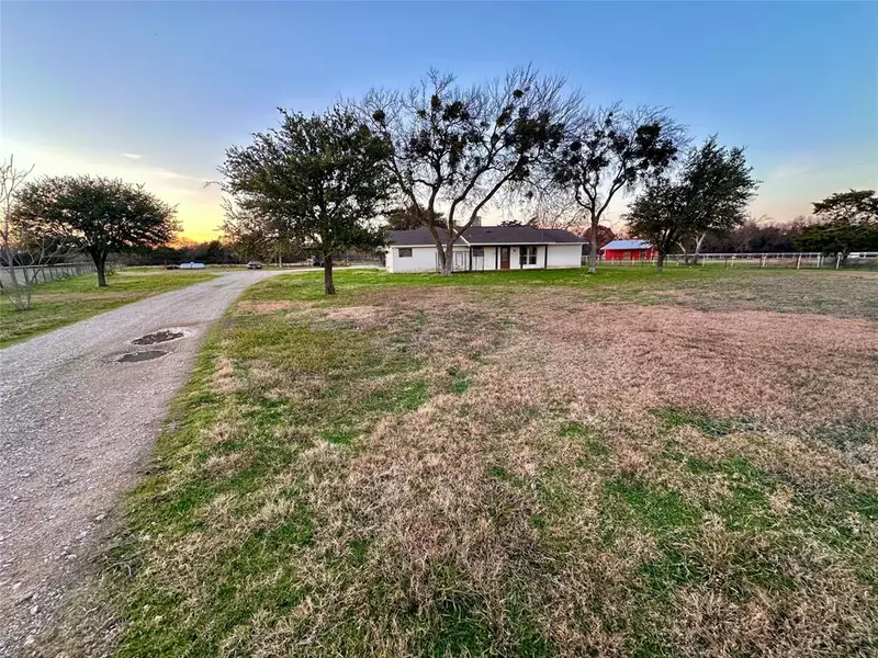 2159 Country Club Road, Lucas, TX 75002