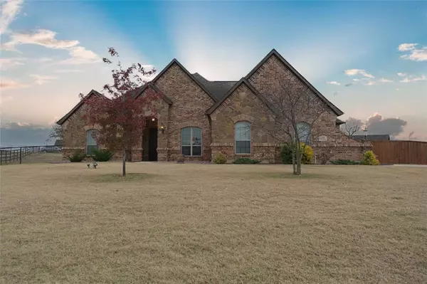 165 Mill Crossing Lane, Springtown, TX 76082