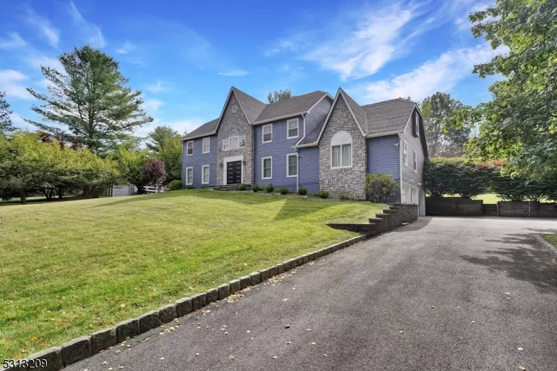 Montville Twp., NJ 07082,8 Fidelian Way