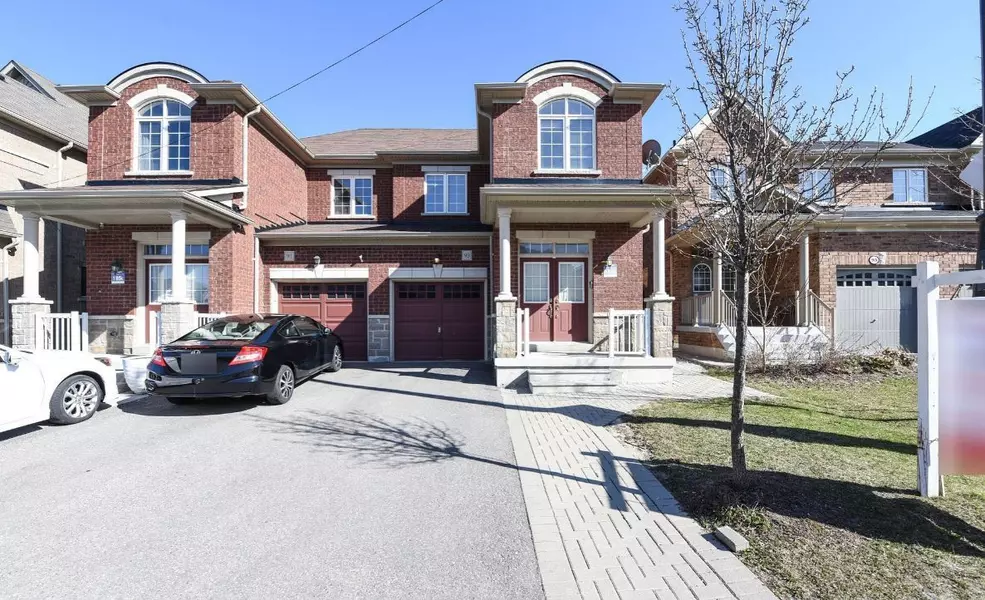 93 Templehill RD #B, Brampton, ON L6R 3S1