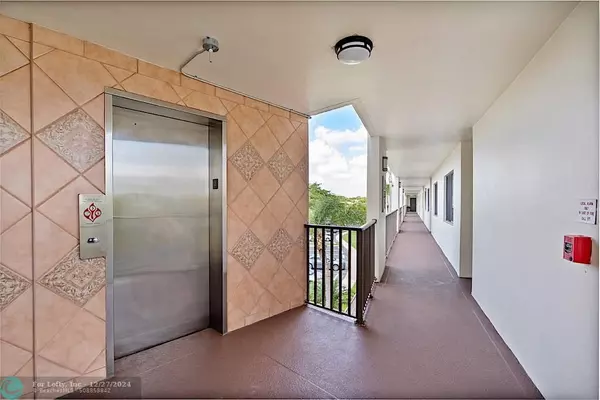 Fort Lauderdale, FL 33321,9589 N Belfort Cir  #306